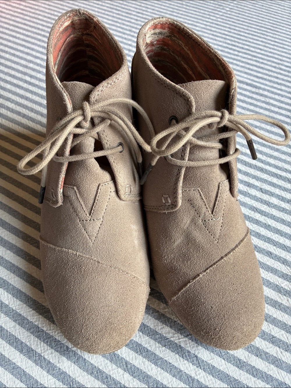 Toms Women's Taupe Suede Ankle Booties